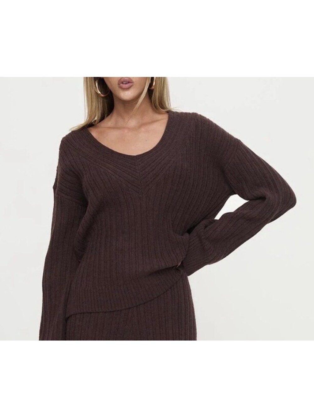 Princess Polly XS/S Pillows Ribbed Knit chocolate Brown V Neck Pullover
